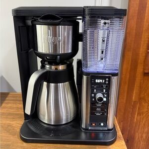 Ninja hot and iced coffee maker